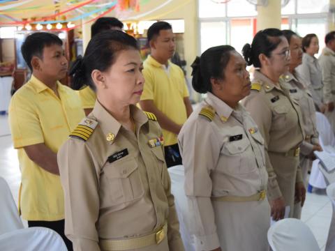 พิธีรับมอบพระบรมฉายาลักษณ์ พระบาทสมเด็จพระเจ้าอยู่หัว และสมเด็จพ